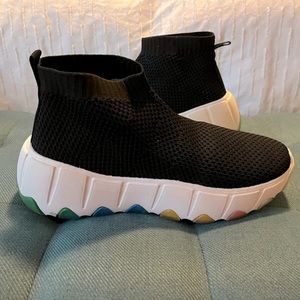 Zara Black Slip Ons Rainbow Bottoms EU SIZE 38 US SIZE 7
Women's LIKE NEW